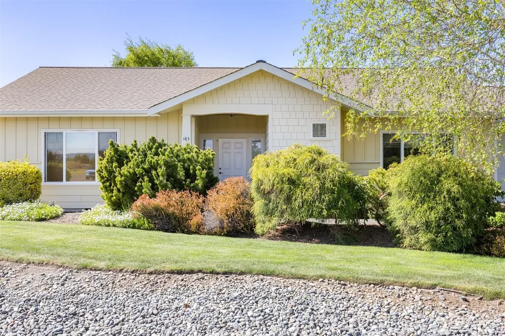 163 Mariners Drive Sequim WA 98382