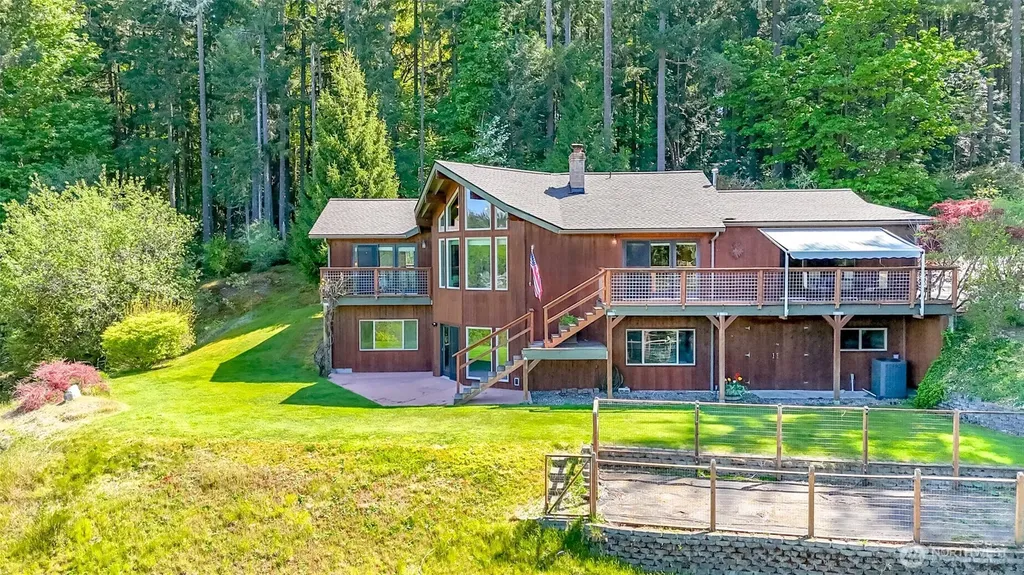 4802 92nd Avenue NW Gig Harbor WA 98332