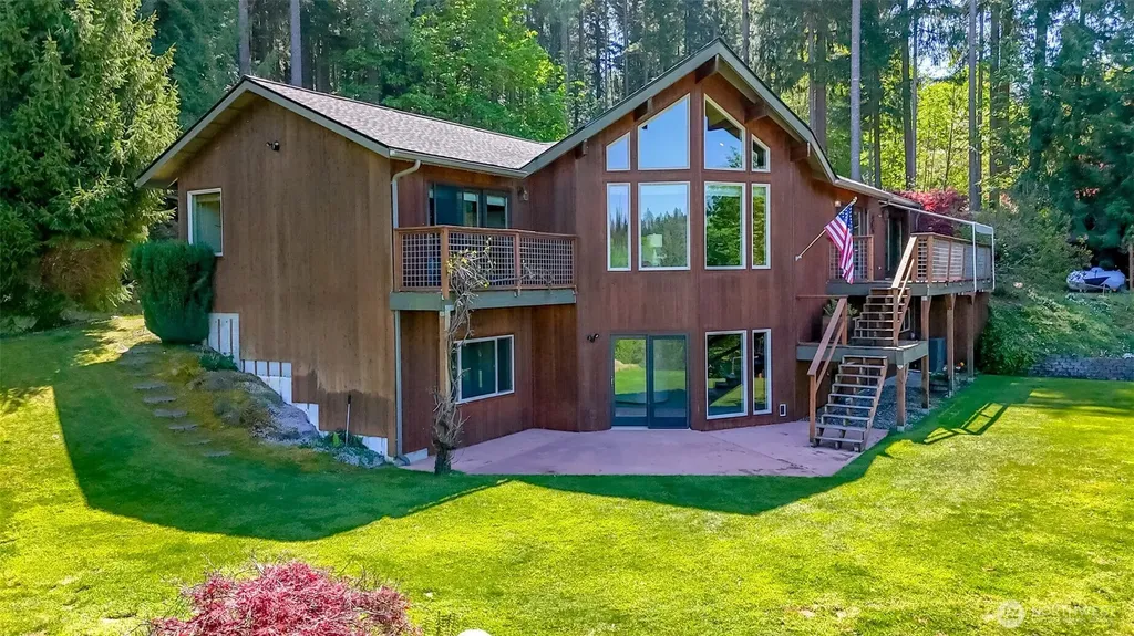 4802 92nd Avenue NW Gig Harbor WA 98332