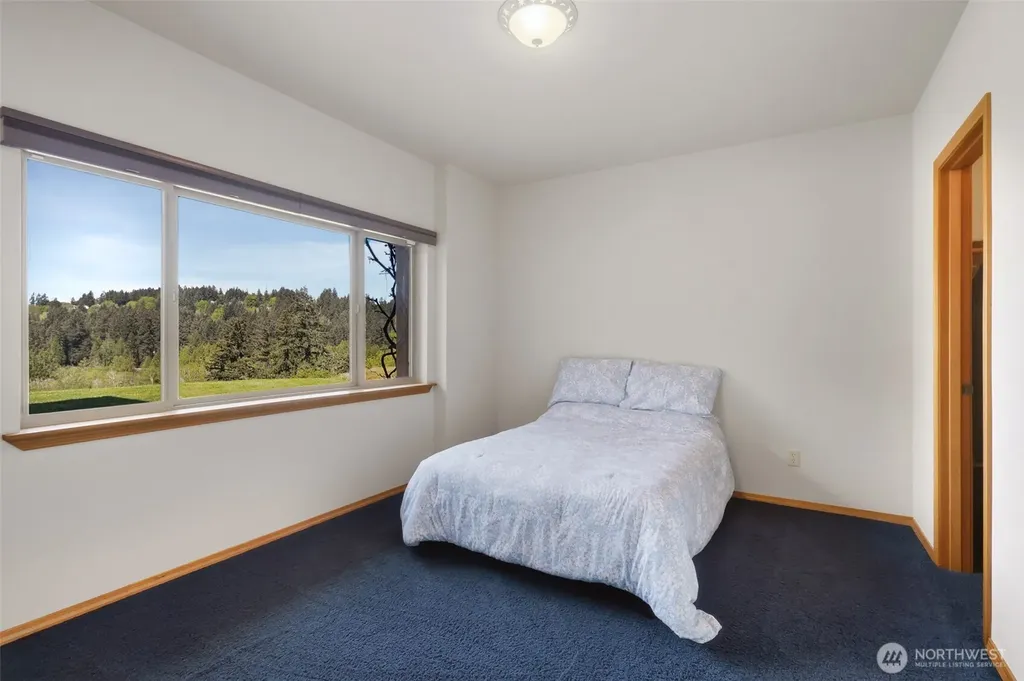 4802 92nd Avenue NW Gig Harbor WA 98332
