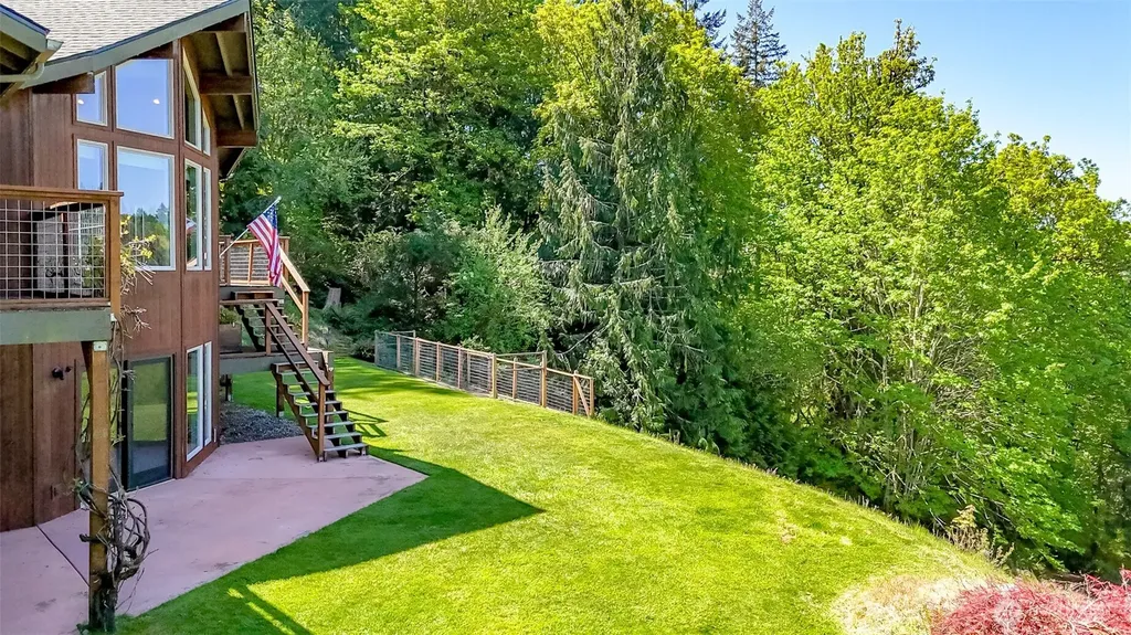 4802 92nd Avenue NW Gig Harbor WA 98332