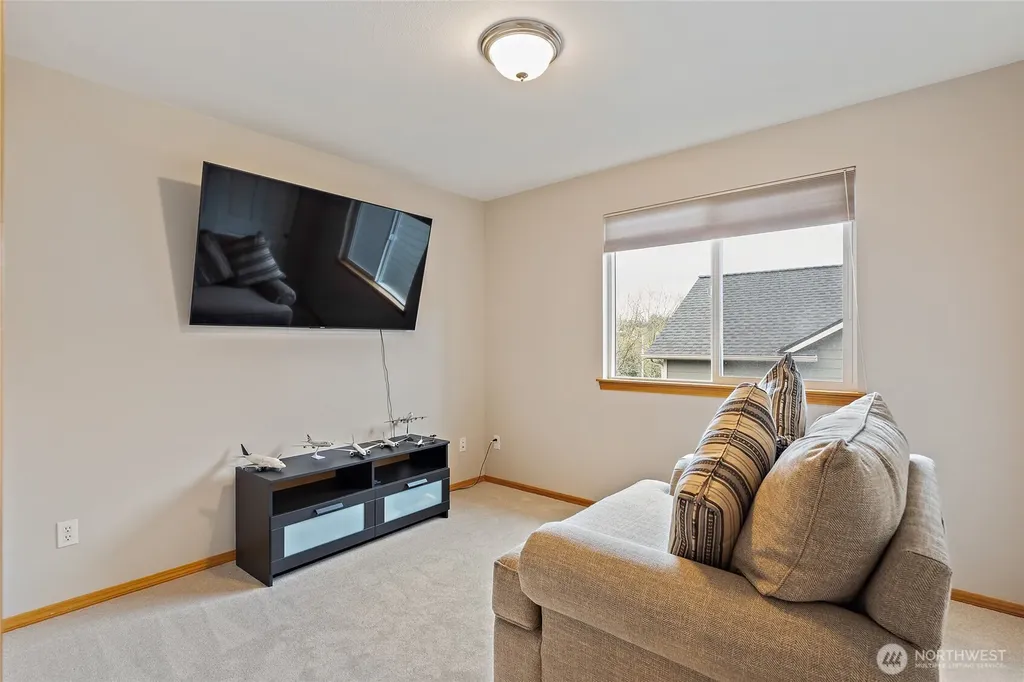 308 170th Place SE Bothell WA 98012
