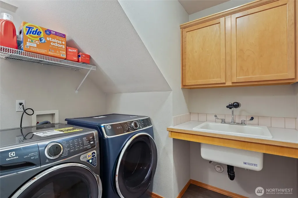 308 170th Place SE Bothell WA 98012