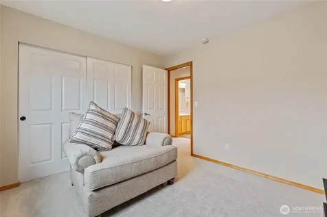 308 170th Place SE Bothell WA 98012