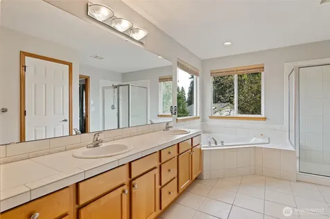 308 170th Place SE Bothell WA 98012