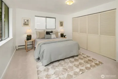 4934 Purdue Avenue NE Seattle WA 98105