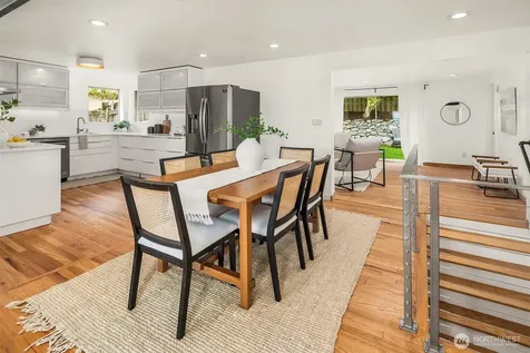 4934 Purdue Avenue NE Seattle WA 98105