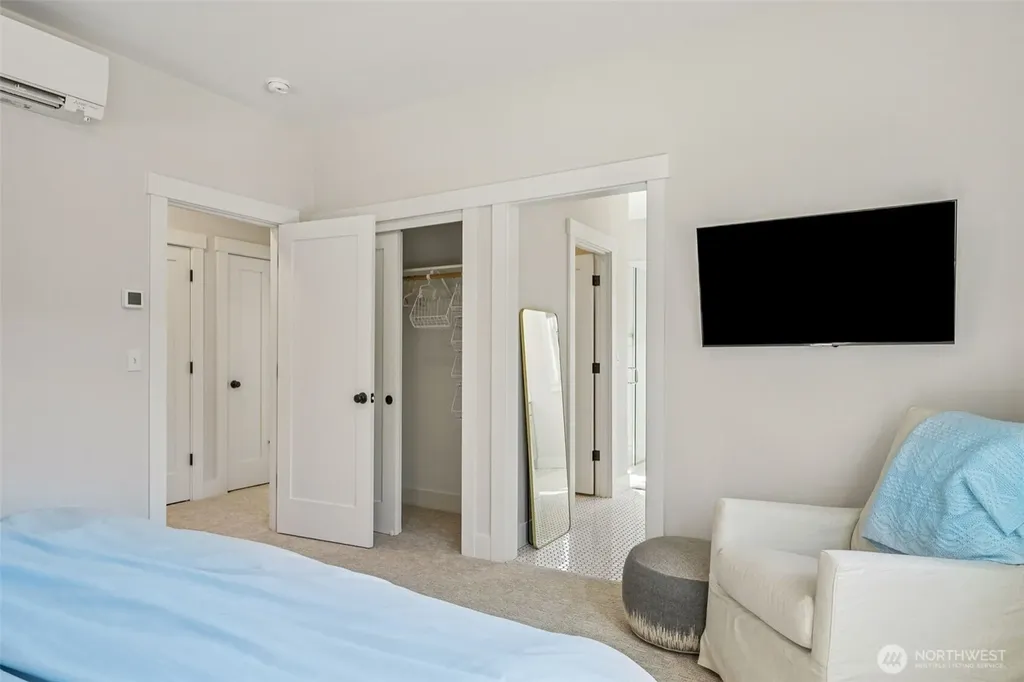 421 E Compass Street Pacific Beach WA 98571