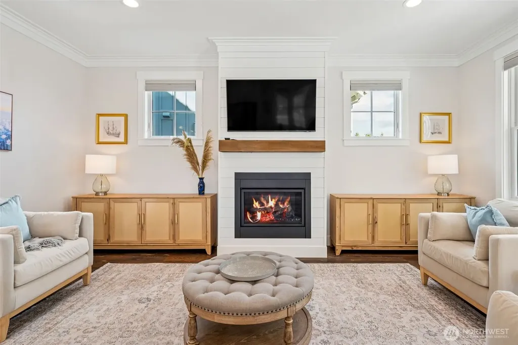 421 E Compass Street Pacific Beach WA 98571