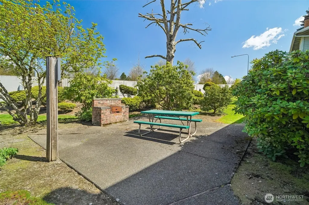 14401 SE Petrovitsky Road Renton WA 98058