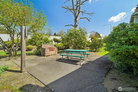 14401 SE Petrovitsky Road Renton WA 98058