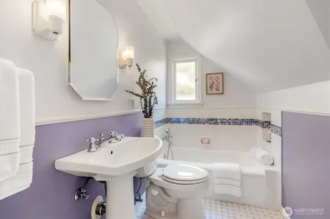3411 NW 67th Street Seattle WA 98117