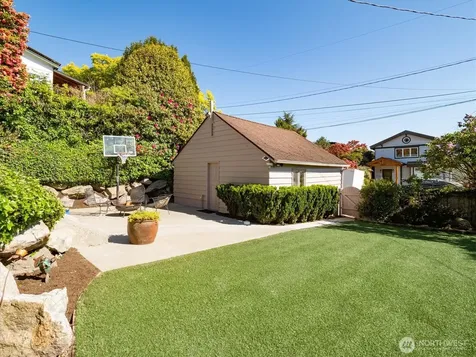 3411 NW 67th Street Seattle WA 98117