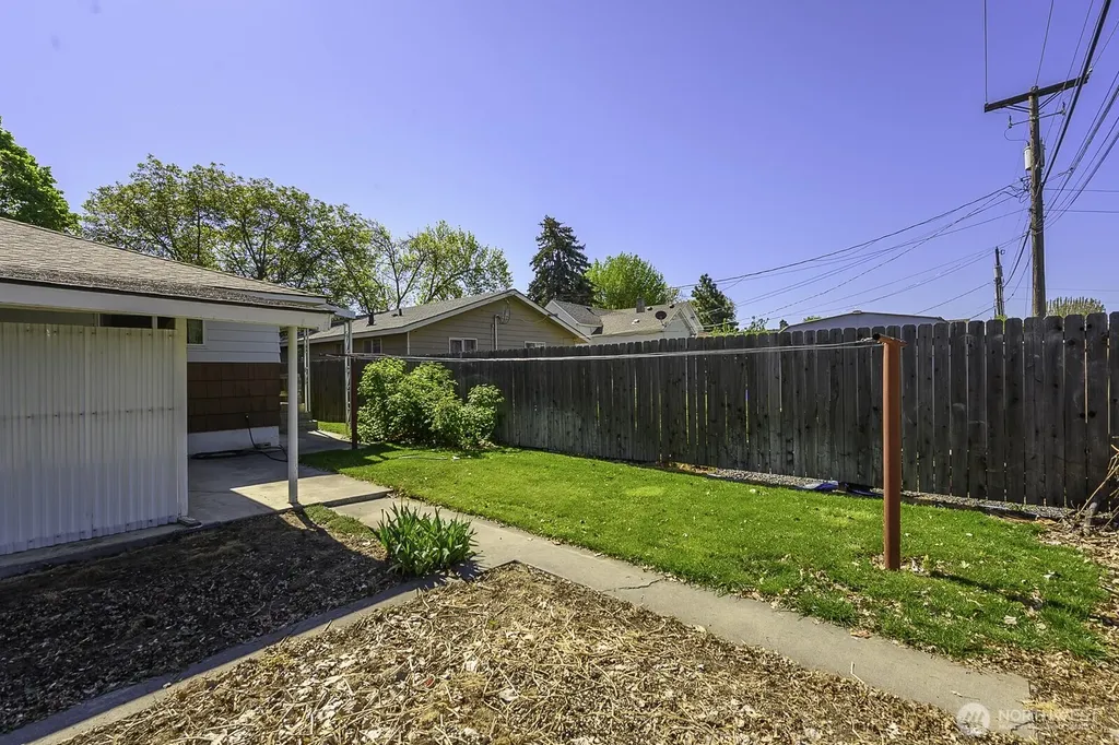 257 D Street NW Ephrata WA 98823