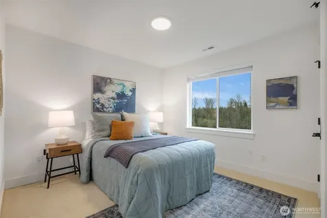 6738 21st Avenue SW Seattle WA 98106
