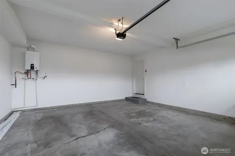 6738 21st Avenue SW Seattle WA 98106