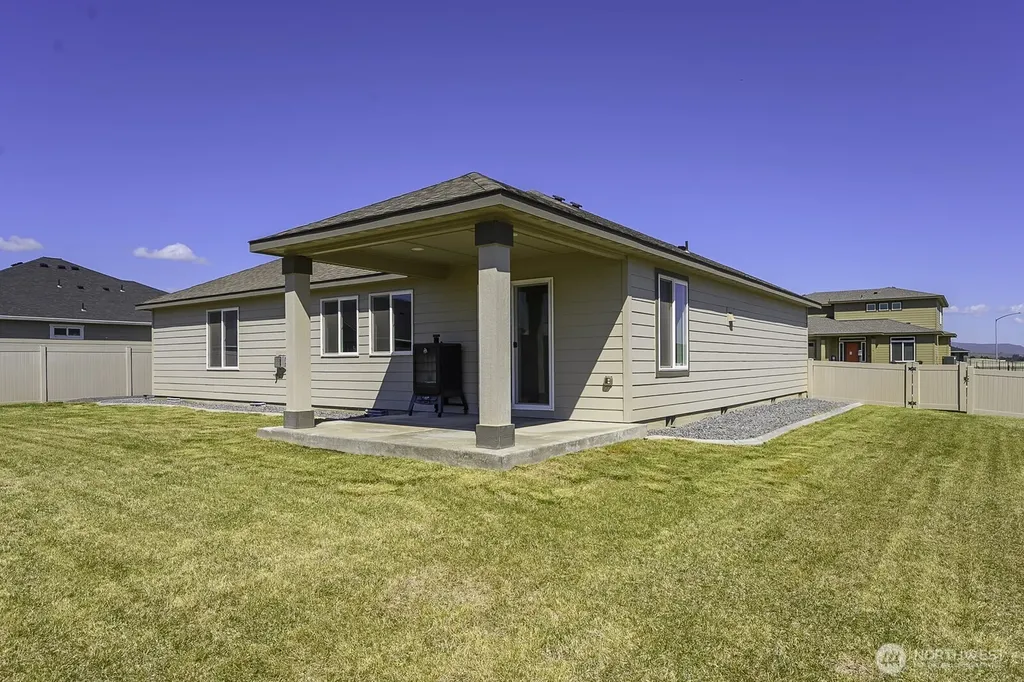 1012 8th Avenue NE Ephrata WA 98823