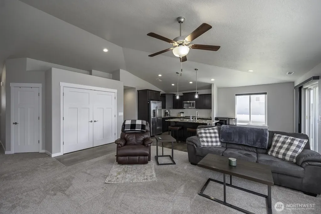 1012 8th Avenue NE Ephrata WA 98823