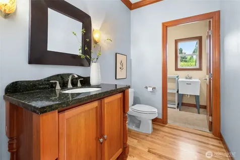 6317 NE 138th Place Kirkland WA 98034