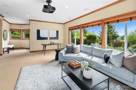 6317 NE 138th Place Kirkland WA 98034