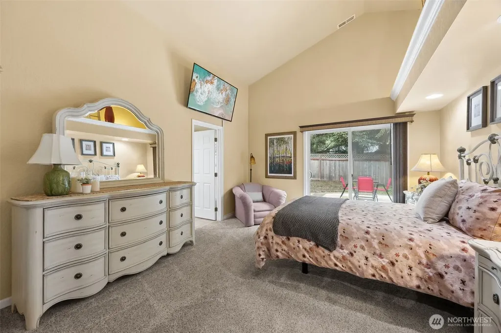 2404 Bowman Avenue NW Olympia WA 98502