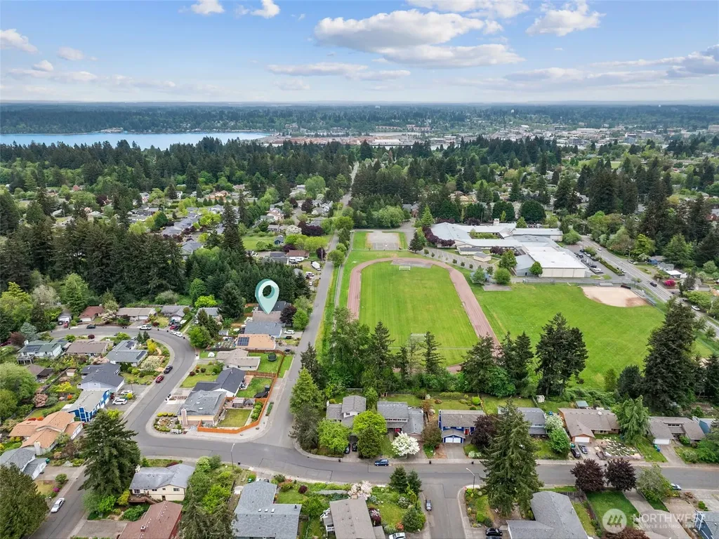 2404 Bowman Avenue NW Olympia WA 98502