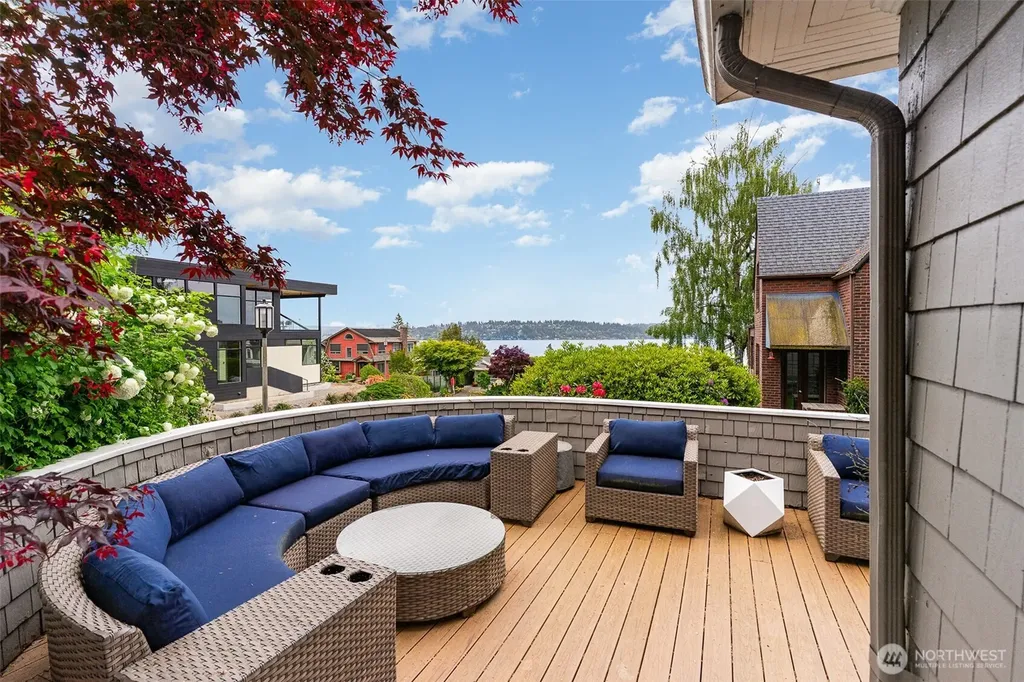 3901 S Court Street Seattle WA 98144
