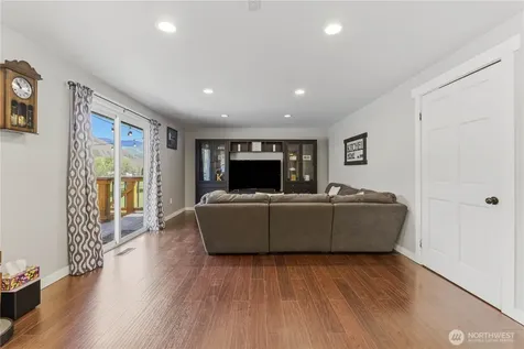 5958 Pioneer Drive Cashmere WA 98815