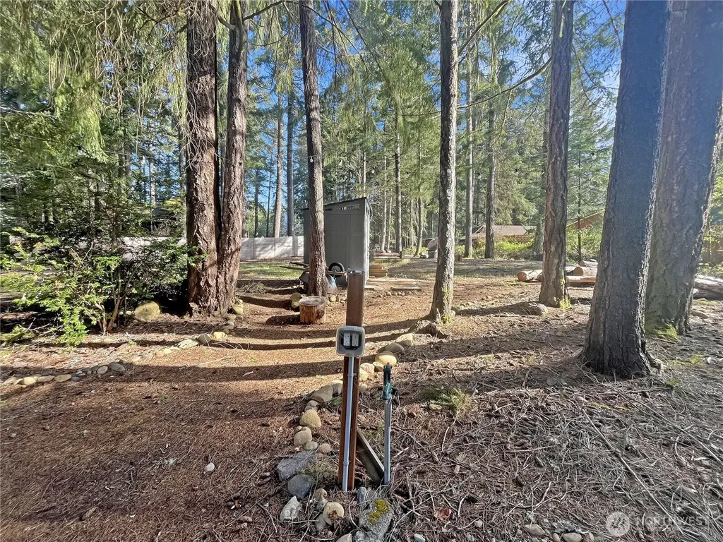 1220 N Cod Place Hoodsport WA 98548