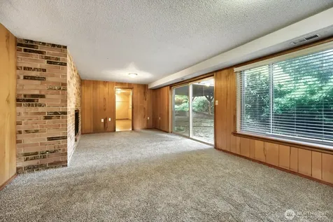 617 S 301st Street Federal Way WA 98003