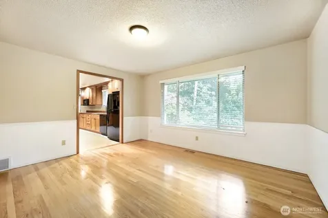617 S 301st Street Federal Way WA 98003