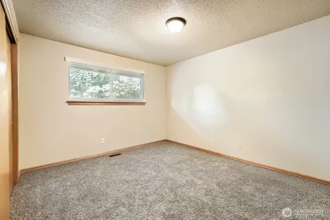 617 S 301st Street Federal Way WA 98003