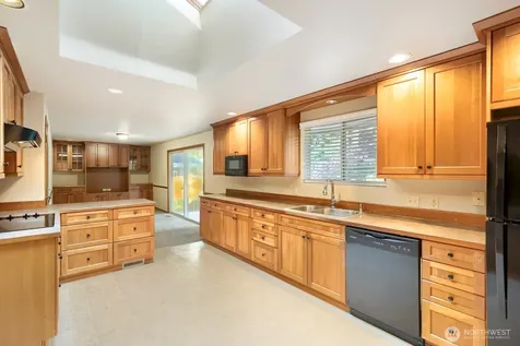 617 S 301st Street Federal Way WA 98003