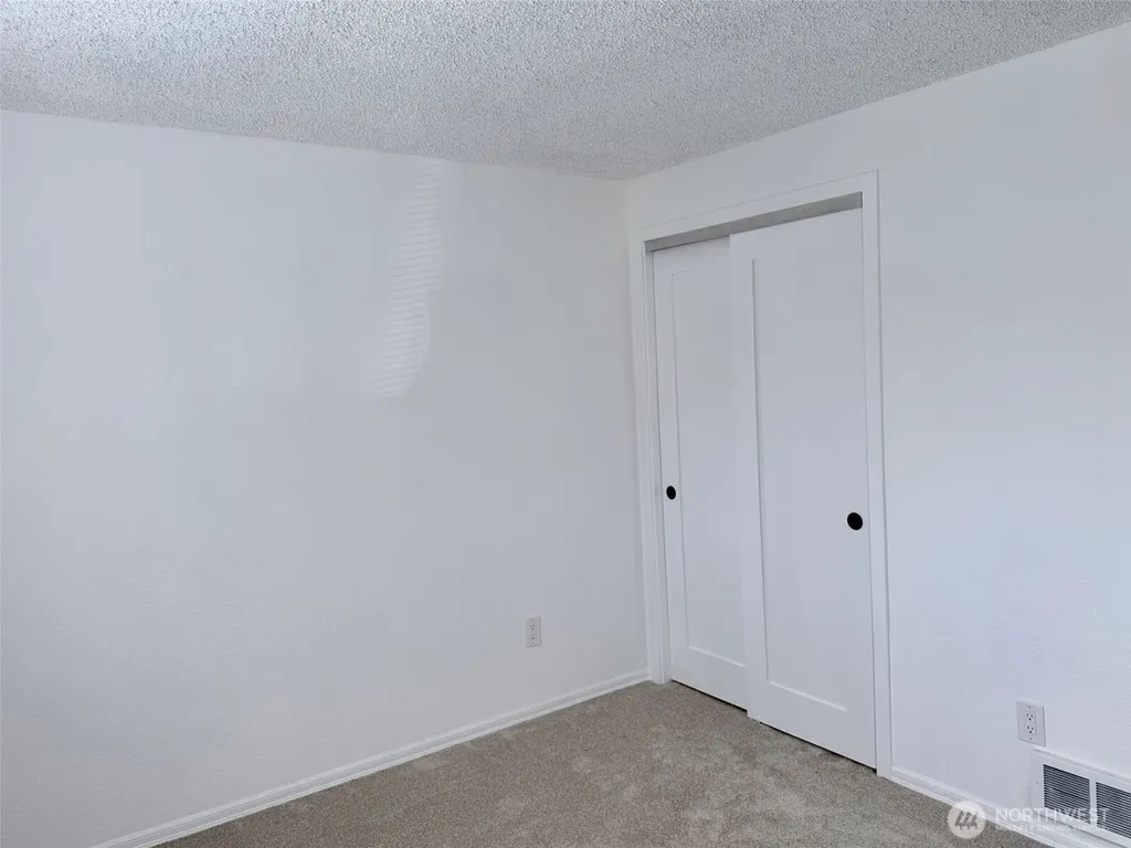 17527 149th Avenue SE Renton WA 98058