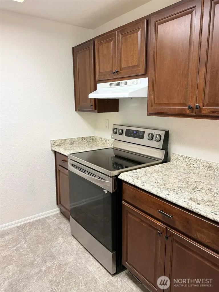 17527 149th Avenue SE Renton WA 98058