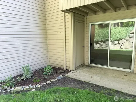 17527 149th Avenue SE Renton WA 98058