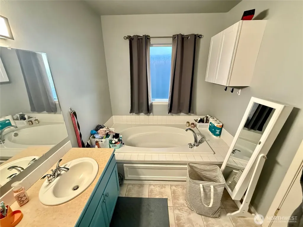 12294 Rd. 9.5 NE Moses Lake WA 98837