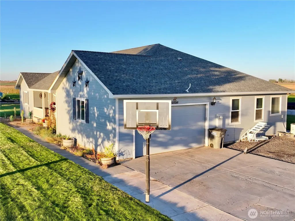 12294 Rd. 9.5 NE Moses Lake WA 98837