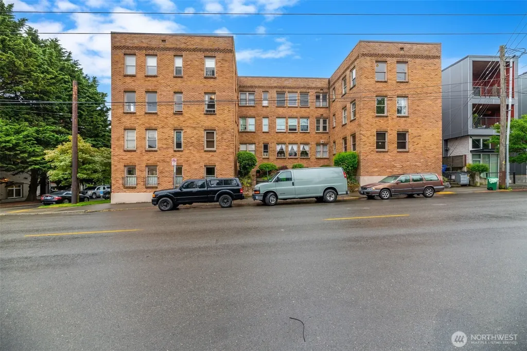 1427 3rd Avenue W Seattle WA 98119