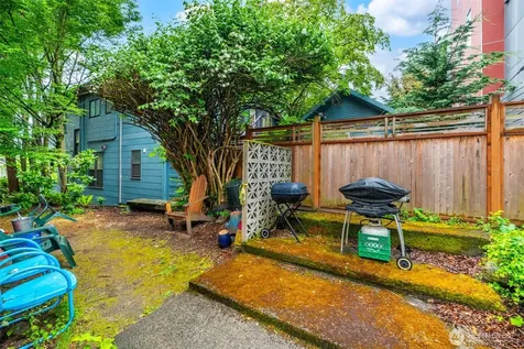 1427 3rd Avenue W Seattle WA 98119