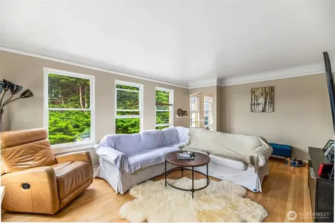 1427 3rd Avenue W Seattle WA 98119