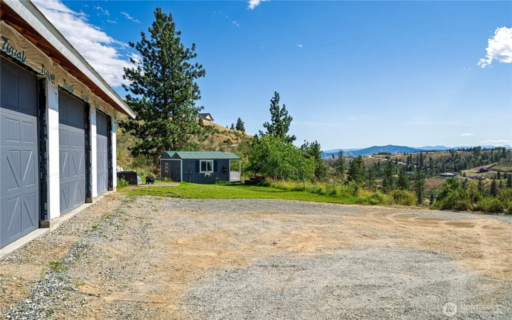 1478 Lodge Pole Rd Road Chelan WA 98816