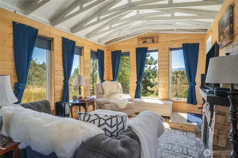 1478 Lodge Pole Rd Road Chelan WA 98816