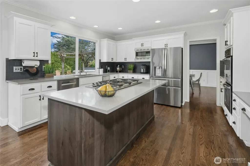 2218 274th Court SE Sammamish WA 98075