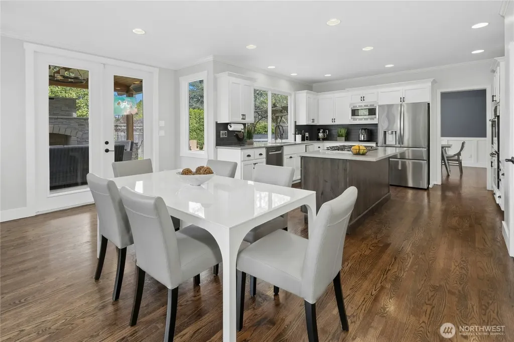 2218 274th Court SE Sammamish WA 98075