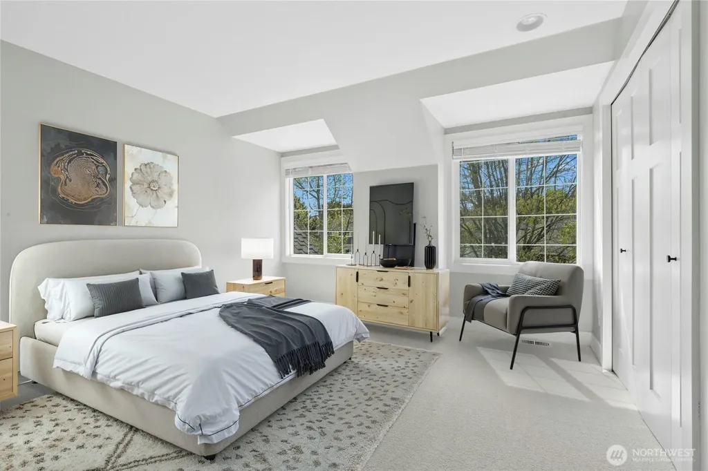 2218 274th Court SE Sammamish WA 98075