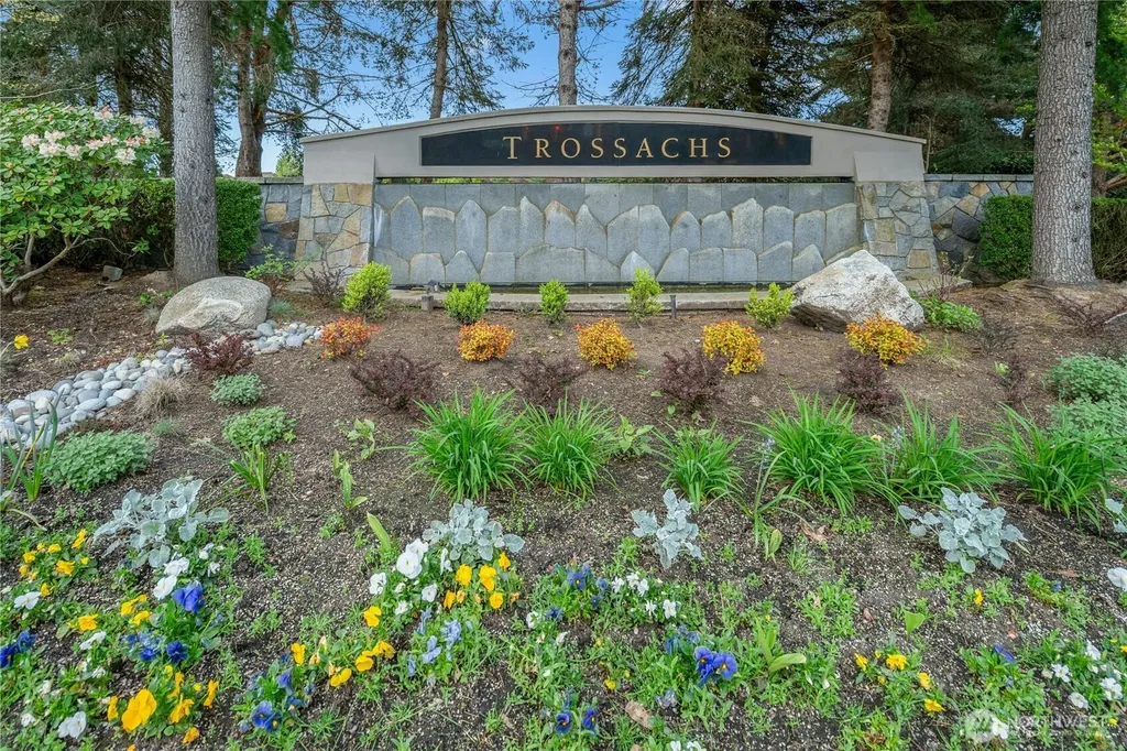 2218 274th Court SE Sammamish WA 98075