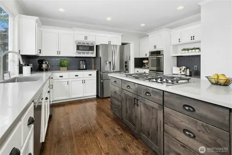 2218 274th Court SE Sammamish WA 98075