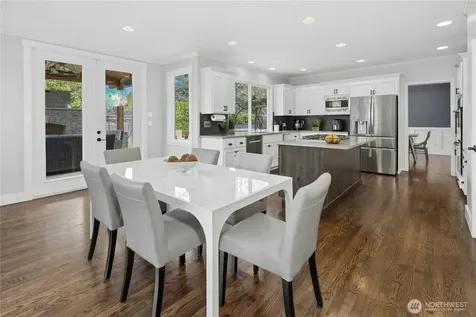 2218 274th Court SE Sammamish WA 98075