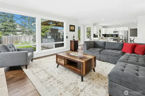 2218 274th Court SE Sammamish WA 98075